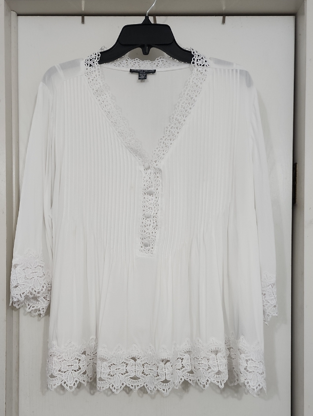 Chelsea & Theodore White Lace-Trim V-Neck Blouse